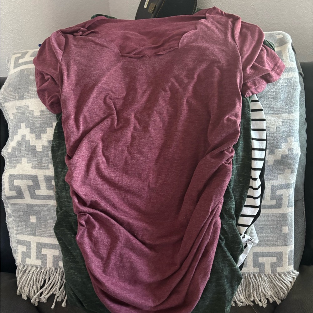 SHEIN Burgundy Maternity Short Sleeve Tee